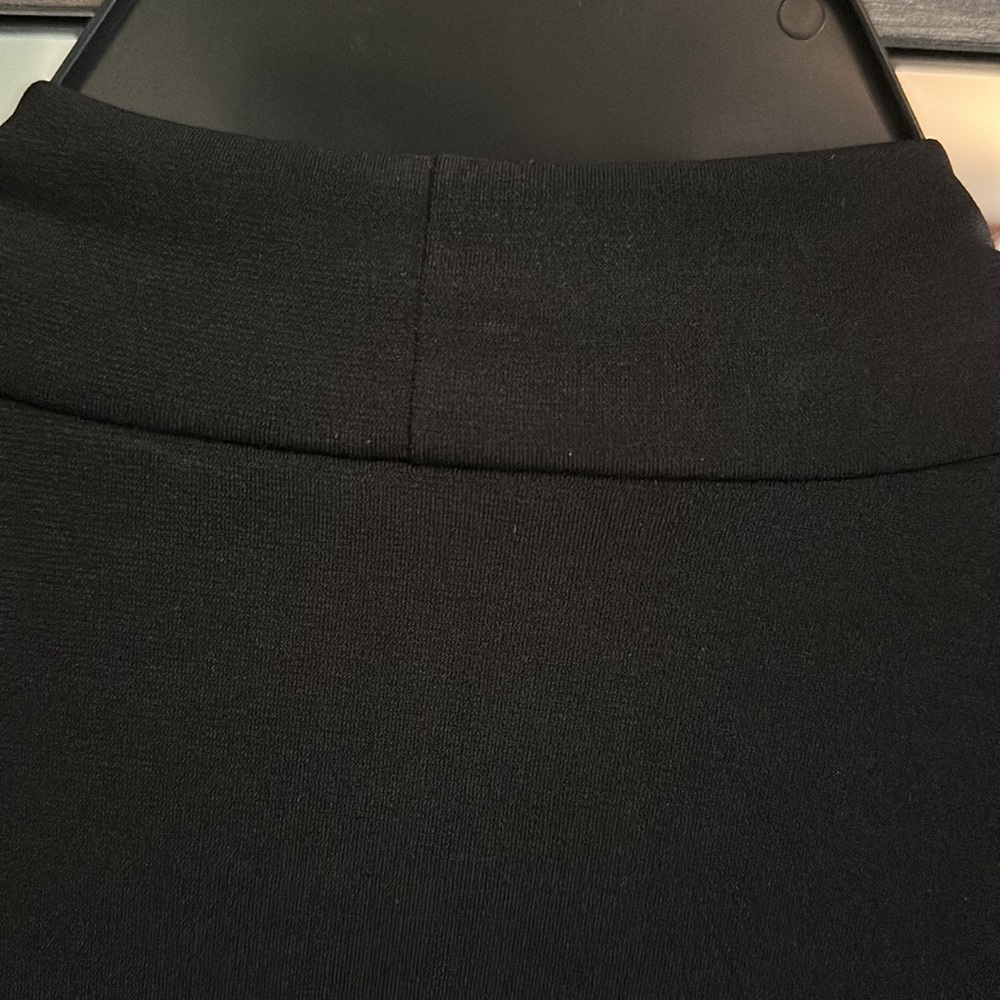 Dress Barn Black Shoulder Cover. For tank dresses. Black. Size 2X. - Picture 6 of 7